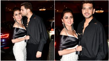 Karan Kundrra Kisses Girlfriend Tejasswi Prakash While Posing Together for Paparazzi at an Awards Event (View Pic & Video)