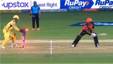 MS Dhoni Magic Behind the Stumps! Watch Chennai Super Kings Captain Pull Off Lightning-Quick Stumping to Dismiss Mayank Agarwal During CSK vs SRH IPL 2023 Match