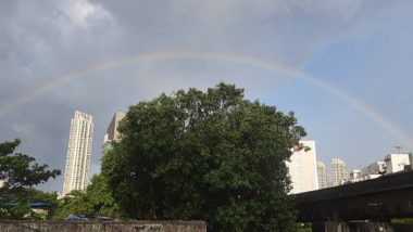 Mumbai Rains Today! Heavy Rainfall and Thunderstorm Lash Parts of City, Mumbaikars Share Pics and Videos of Unseasonal Downpour in April