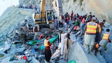 Pakistan: Eight Injured, Others Missing After Massive Landslide Hits Torkham Border Area in Khyber Pakhtunkhwa Province (Watch Video)