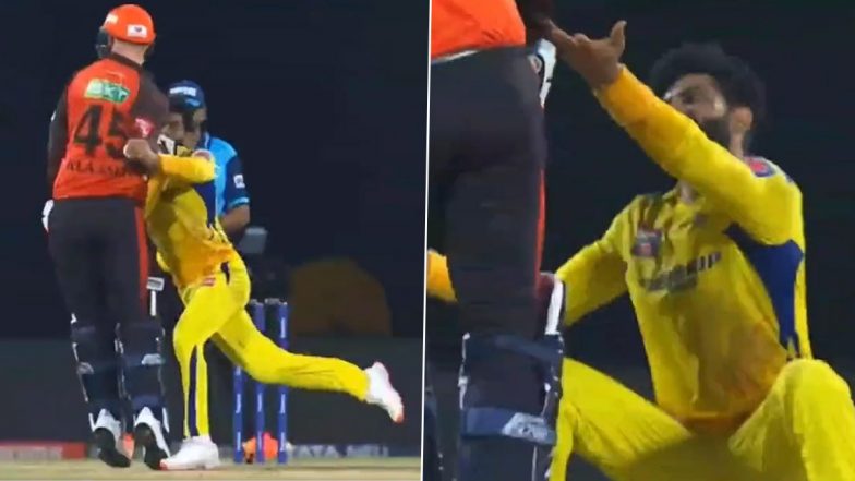 Ravindra Jadeja Fumes at Heinrich Klaasen After He Collides With Him During an Attempt to Take A Catch in CSK vs SRH IPL 2023 Match (Watch Video)