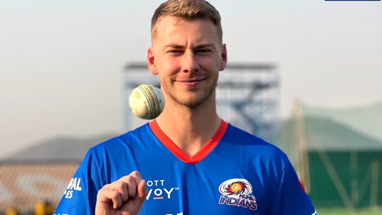 IPL 2023: Kumar Kartikeya In for Hrithik Shokeen, Riley Meredith Replaces Jofra Archer in Mumbai Indians' Playing XI Against Gujarat Titans