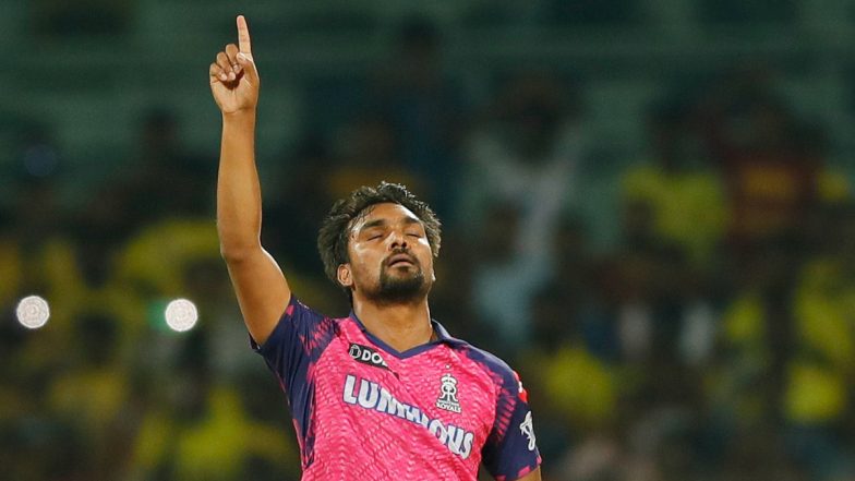 ‘Unsold in the IPL Auction, Now Doing Wonders’ Fans Praise Sandeep Sharma After his Last Over Heroics Against MS Dhoni and Ravindra Jadeja During CSK vs RR IPL 2023 Match