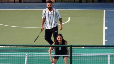 Virat Kohli, Anushka Sharma Surprise Fans with Badminton Face-off in Bengaluru, Bat for 'Let There Be Sport' Movement (See Pics and Videos)