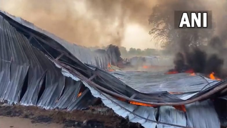 Tamil Nadu Fire: Massive Blaze Engulfs Furniture Manufacturing Company in Coimbatore, Firefighters Reach On Spot (Watch Video)