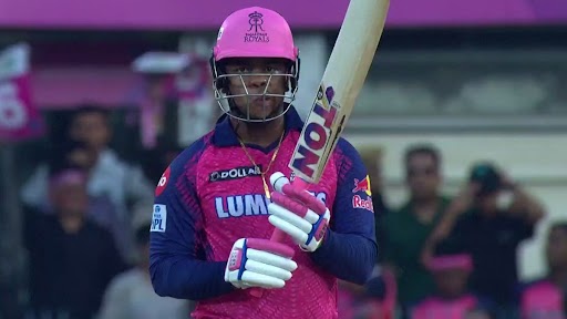 IPL 2023: Shimron Hetmyer Should Come Higher in Rajasthan Royals’ Batting Order, Says Sunil Gavaskar