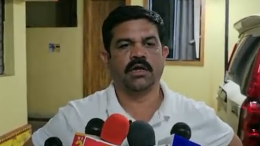 Chhattisgarh: Congress MLA Vikram Mandavi Claims Shots Fired at His Convoy in Bijapur; Police Launches Probe (Watch Video)