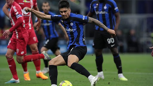 How to Watch Inter Milan vs Benfica UEFA Champions League 2022–23 Live Streaming Online? Get Telecast Details of UCL Quarterfinal Football Match on TV