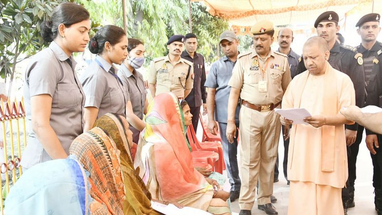 Uttar Pradesh CM Yogi Adityanath Holds ‘Janata Darshan’ in Gorakhpur, Directs Officials To Solve Grievances (See Pics)