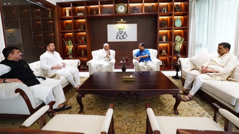Delhi Ordinance: Bihar CM Nitish Kumar Urges Opposition Parties To Support CM Arvind Kejriwal, Tejashwi Yadav Says BJP Trying To Change Constitution
