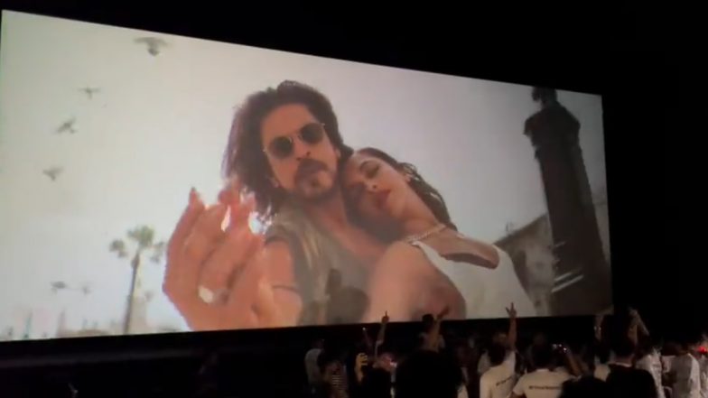 Pathaan: Shah Rukh Khan, Deepika Padukone and John Abraham’s Film Registers Housefull Opening in Bangladesh (Watch Video)