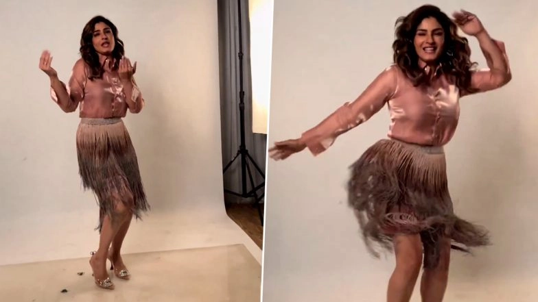 Raveena Tandon Channels Her Inner Madhuri Dixit and Grooves to ‘Ek Do Teen’, Here’s How the Latter Reacted! (Watch Video)