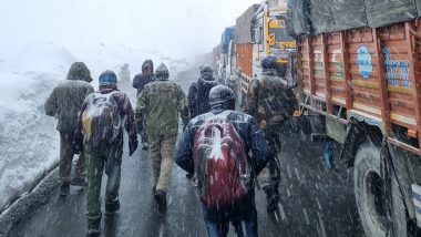 Himachal Pradesh: Tourists Stranded in Himalayas Rescued by Border Roads Organisation Amid Sub-Zero Temperatures (See Pics)