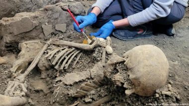 Archaeologists Discover 2 New Skeletons at Pompeii