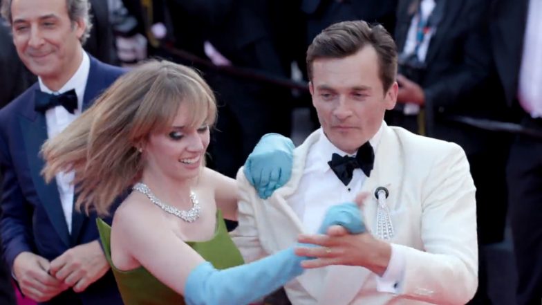 Cannes 2023: Asteroid City Stars Maya Hawke and Rupert Friend Happily Dance on Red Carpet While Arriving for Film's Premiere (Watch Video)