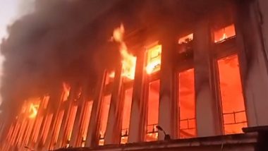 Philippines Post Office Fire Video: Major Blaze Destroys Historic 100-Year-Old Mail Office Building in Manila