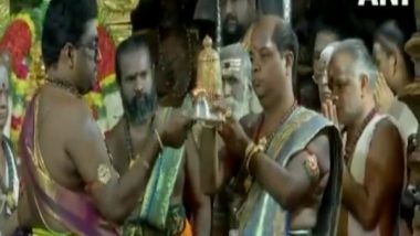 Chithirai 2023: Pattabishekam for Goddess Meenakshi Amman Performed on 8th Day of Festival in Madurai (Watch Video)