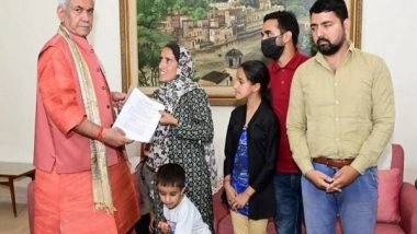 India News | J-K: L-G Sinha Hands over Appointment Letter to Widow of Kashmiri Pandit Killed in Terror Attack