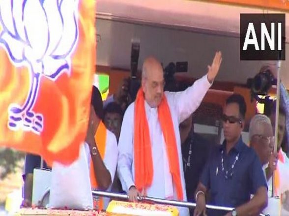 India News | Karnataka Assembly Polls: Amit Shah Holds Roadshow in Tumkuru - Vimarsana News