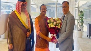 World News | MoS Muraleedharan Reaches Riyadh; to Meet Saudi Vice Foreign Minister, Interact with Indian Community