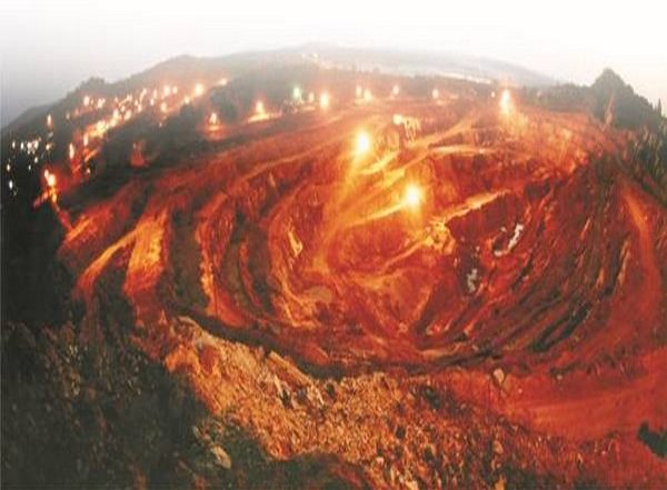 Business News | Lithium Reserves Found in J-K to Be Auctioned by December: Mines Secretary