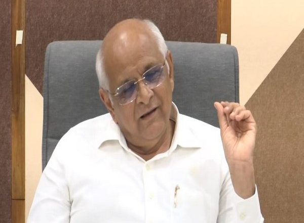 India News | Gujarat CM Lauds Smart Cities Mission, Says Govt Switching to Renewable Energy
