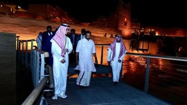 World News | MoS Muraleedharan Visits UNESCO World Heritage Site At-Turaif in Riyadh