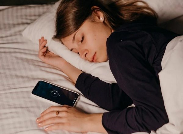Science News | Researchers Reveal How Sleep Affected by Seasons