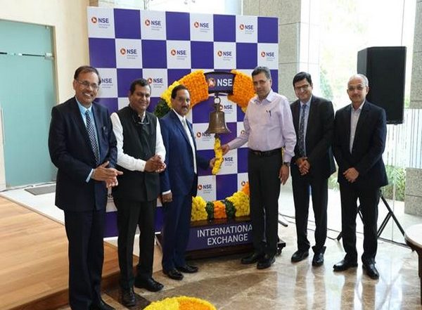 Business News | REC Lists Green Bonds of USD 750 Mn at GIFT IFSC Stock Exchanges