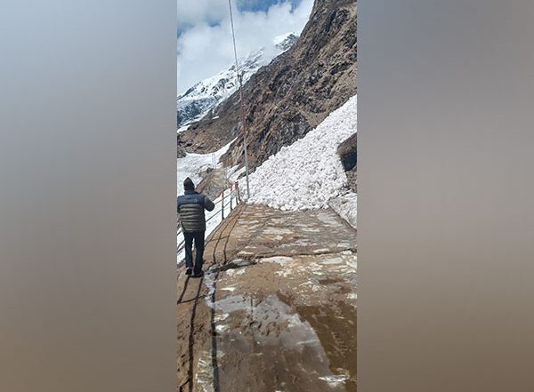 Char Dham Yatra 2023: Route Towards Kedarnath Dham Temporarily Closed After Fragment of Bhairav Glacier Breaks Off