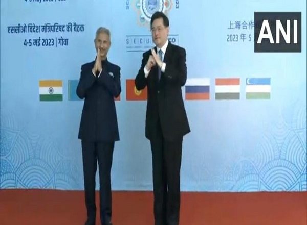 World News | SCO Meeting in Goa: Jaishankar's 'Namaste' Reciprocates with Qin Gang's 'fist and Palm' Salute
