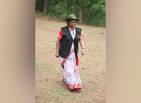 India News | President Droupadi Murmu Visits Similipal Tiger Reserve in Odisha