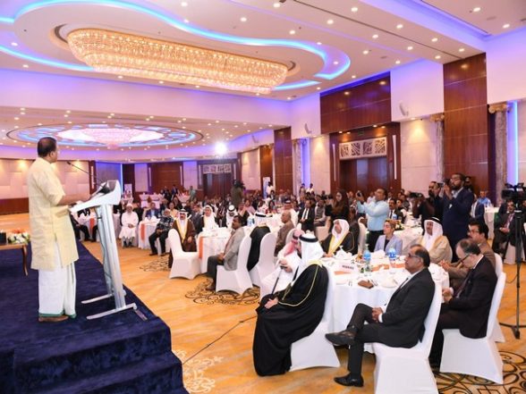 World News | Muraleedharan Interacts with Indian Community in Bahrain, Lauds Them for Cementing India-Bahrain Bonds - Vimarsana News
