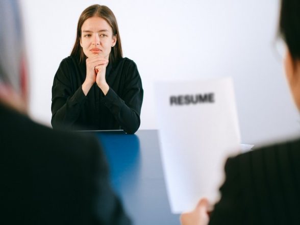 Health News | Altruism May Make Job Seekers Afraid to Negotiate Salary: Study - Vimarsana News