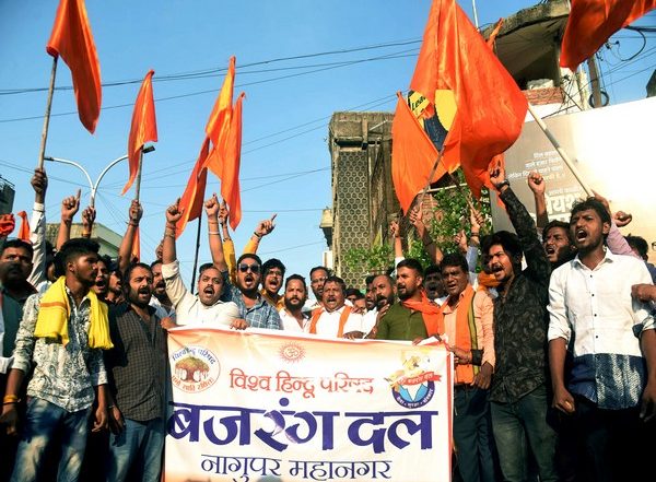 Congress Karnataka Manifesto Row: Bajrang Dal Sends Legal Notice to Party, Demands Rs 100 Crore Damages