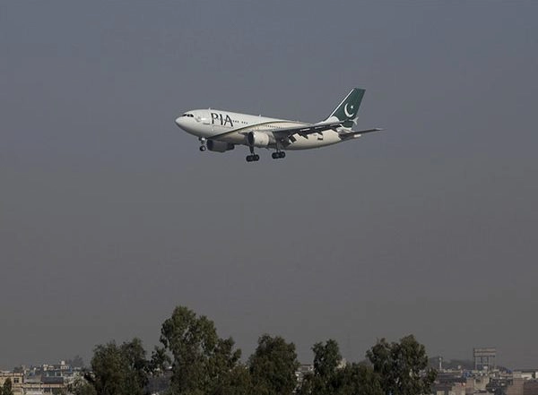 World News | PIA Plane Crosses into Indian Airspace, Stays for Almost 10 Minutes