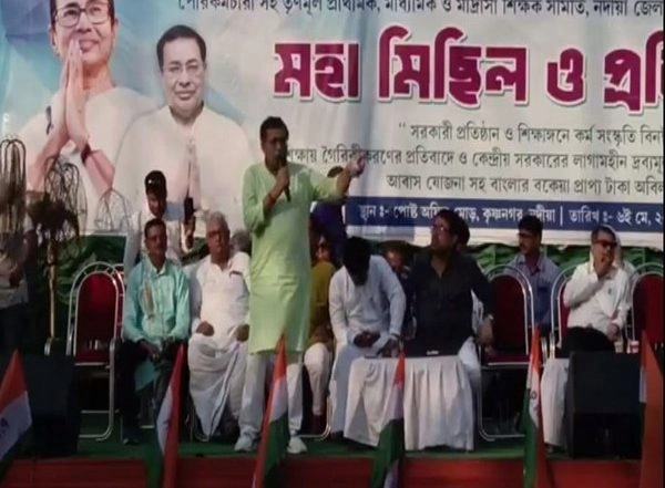 India News | Rip off Tongue of Those Who Speak Ill of Mamata Banerjee: West Bengal Minister