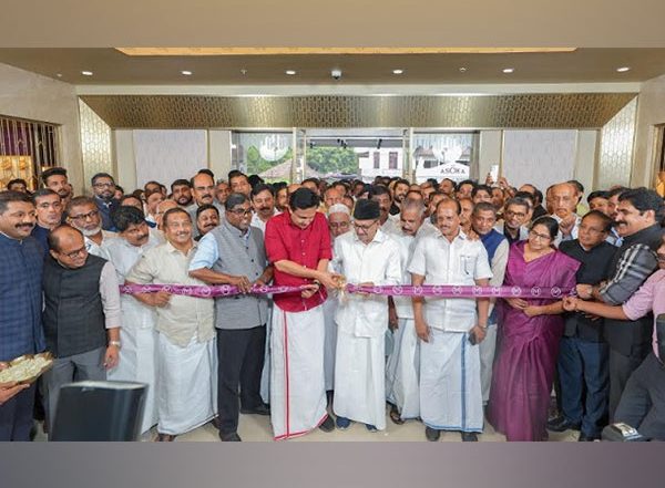 Business News | Malabar Gold & Diamonds Launches World's Biggest Jewellery Destination Artistry Store in Kozhikode, Kerala