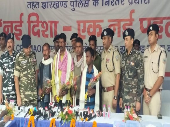 India News | Five Top Naxals Surrender Before Security Forces in Jharkhand - Vimarsana News