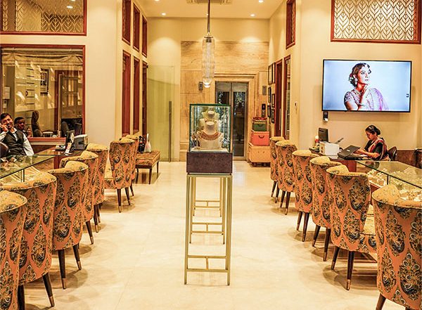 Business News | B.K. Saraf: Turning All the Heads in Lucknow