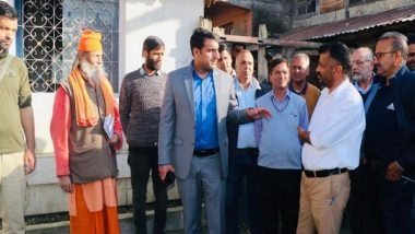 India News | Srinagar Deputy Commissioner Visits Narayan Mutt Tulsibagh to Assess Measures for Restoration of Temple Architecture