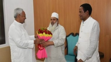 India News | AIUDF Supremo Maulana Badruddin Ajmal Meets Bihar CM Nitish Kumar, Discusses Alliance