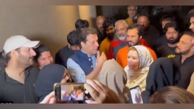 World News | Imran Khan Returns to Lahore's Zaman Park Residence After 2 Days of Detention
