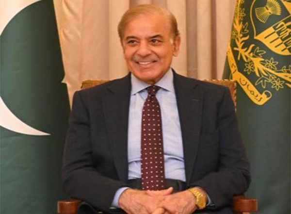 Pakistan PM Shehbaz Sharif Criticises Imran Khan for Levelling Allegations Against Army Chief Asim Munir