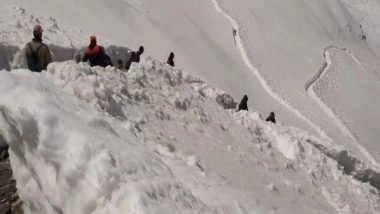 India News | Hemkund Sahib Yatra: Travel Ban Imposed for Children, Elderly Due to Heavy Snow