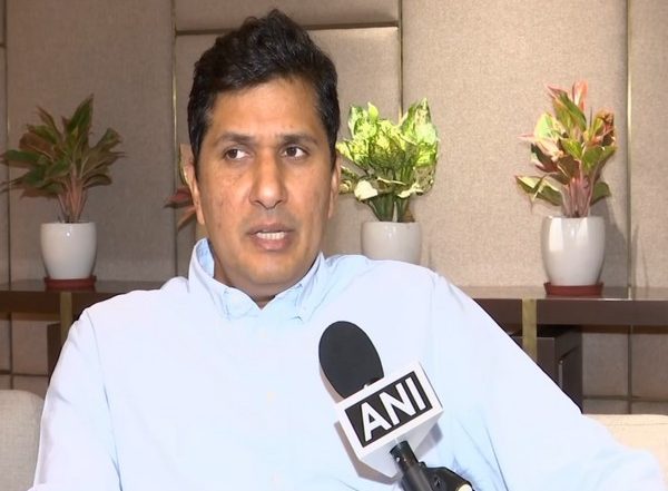 India News | Delhi Government Show Cause Notice to Senior Bureaucrat Ashish More