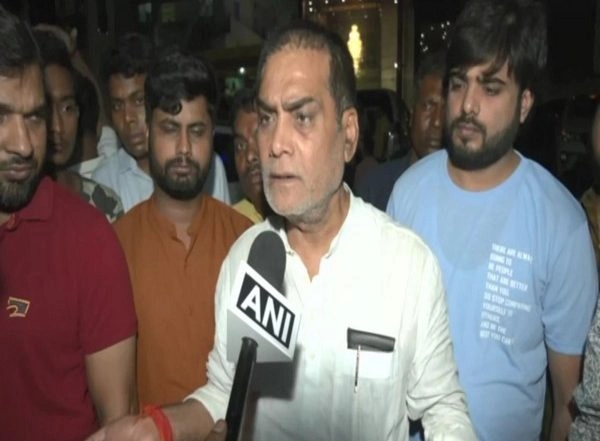 India News | BJP Leader Slams Bihar Govt After Devotees Fall Sick During Baba Bageshwar's Event in Patna