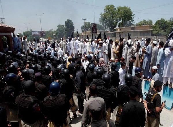 World News | Pakistan: 16 Killed in Tribal Feud over Coal Mine Dispute in Kohat