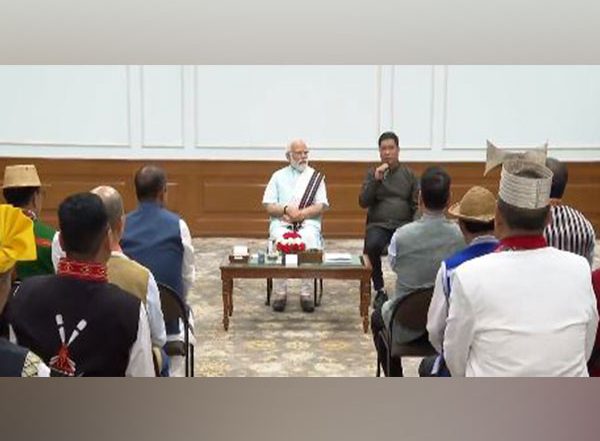India News | PM Modi Interacts with Community Leaders of Various Tribes of Arunachal Pradesh