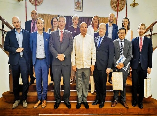 Business News | Sri Lankan Envoy Interacts with Commercial Diplomats Concurrently Accredited to Sri Lanka from New Delhi